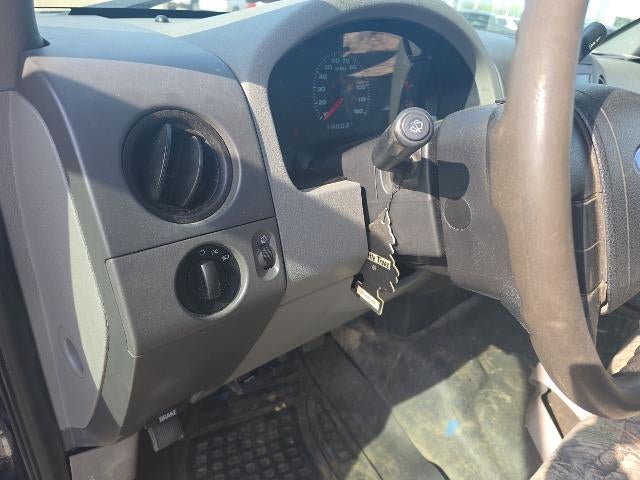 2005 Ford F-150 XLT