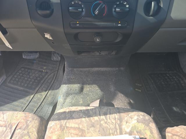 2005 Ford F-150 XLT