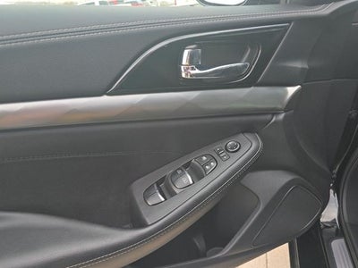 2022 Nissan Maxima SV