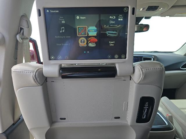 2017 Chrysler Pacifica Touring-L Plus