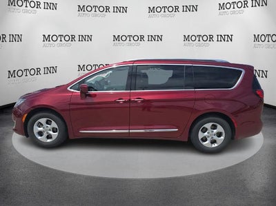 2017 Chrysler Pacifica Touring-L Plus