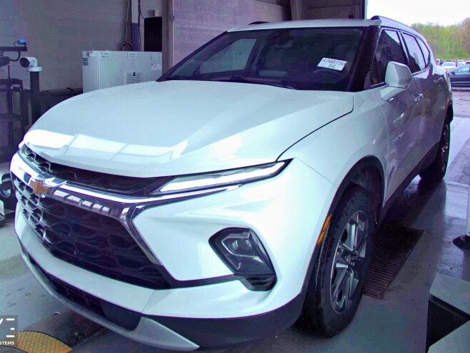 2023 Chevrolet Blazer 2.0T 2LT AWD's photo