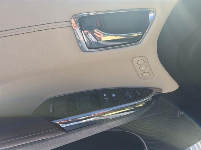 2017 Toyota Avalon Hybrid XLE Plus