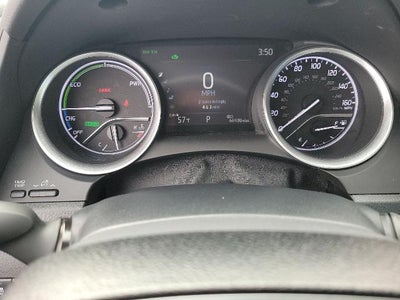 2023 Toyota Camry Hybrid XLE