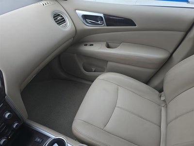 2013 Nissan Pathfinder SL