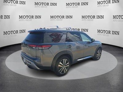 2024 Nissan Pathfinder Platinum