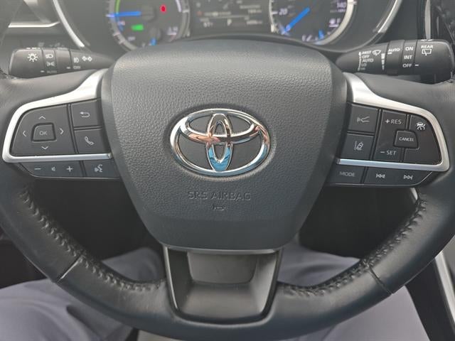 2023 Toyota Highlander Hybrid Bronze Edition