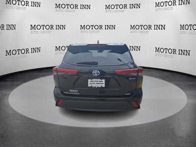 2023 Toyota Highlander Hybrid Bronze Edition