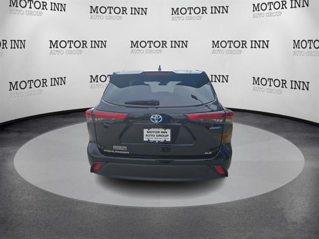 2023 Toyota Highlander Hybrid Bronze Edition