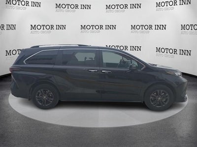 2024 Toyota Sienna LE