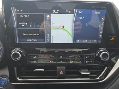 2022 Toyota Highlander Hybrid Platinum