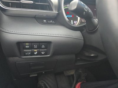 2022 Toyota Highlander Hybrid Platinum