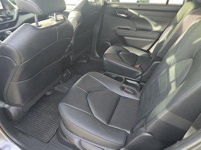 2024 Toyota Highlander Hybrid XLE