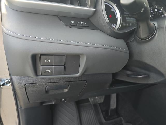 2024 Toyota Highlander Hybrid XLE