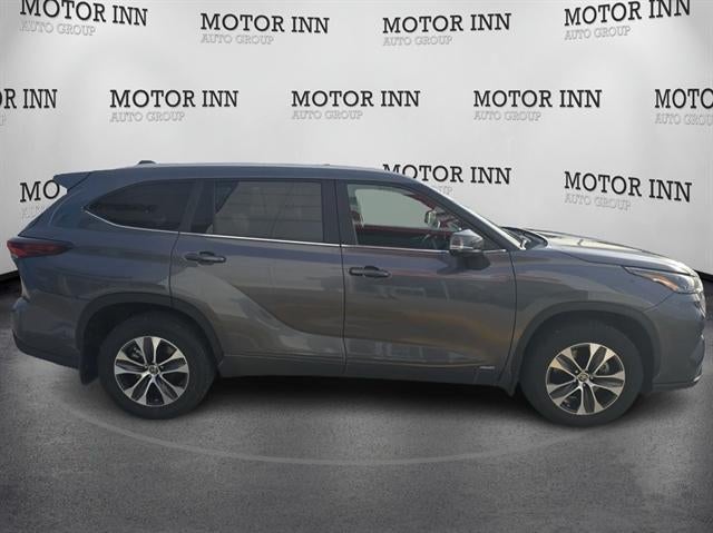 2024 Toyota Highlander Hybrid XLE