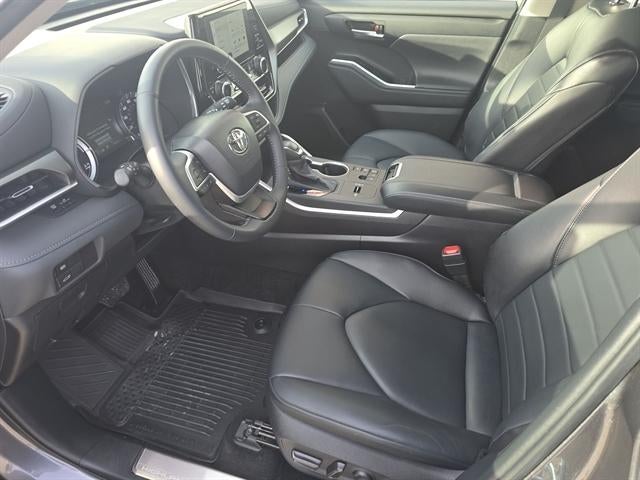 2024 Toyota Highlander Hybrid XLE
