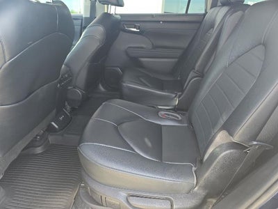 2023 Toyota Highlander Hybrid XLE