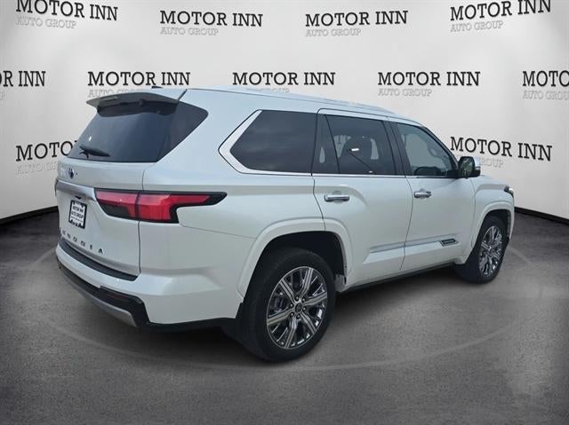 2024 Toyota Sequoia SR5