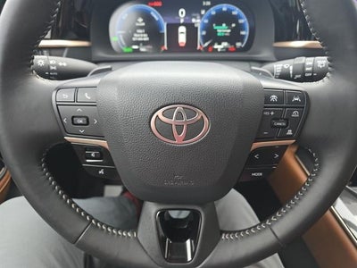 2025 Toyota Crown Signia XLE