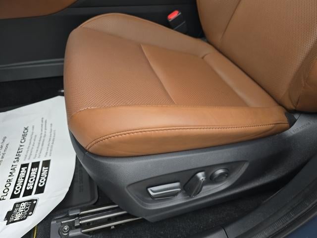 2025 Toyota Crown Signia XLE
