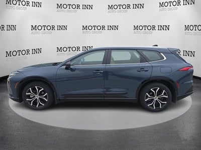 2025 Toyota Crown Signia XLE