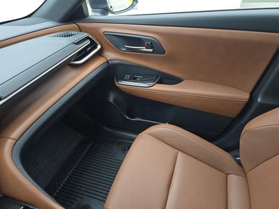 2025 Toyota Crown Signia XLE