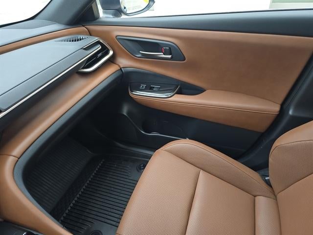 2025 Toyota Crown Signia XLE