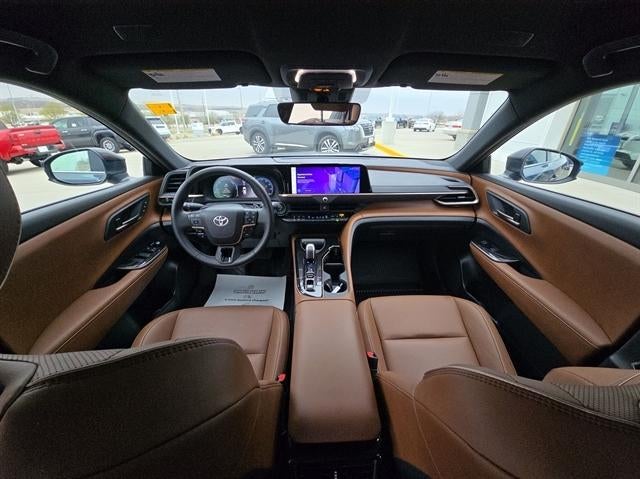 2025 Toyota Crown Signia XLE