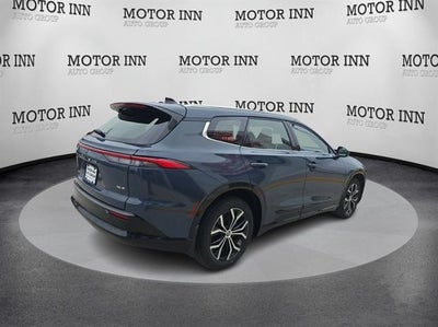 2025 Toyota Crown Signia XLE
