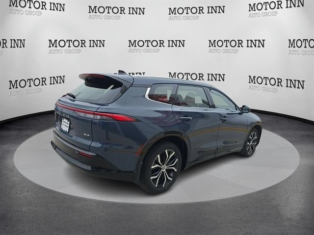 2025 Toyota Crown Signia XLE