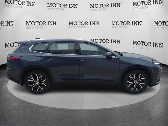 2025 Toyota Crown Signia XLE