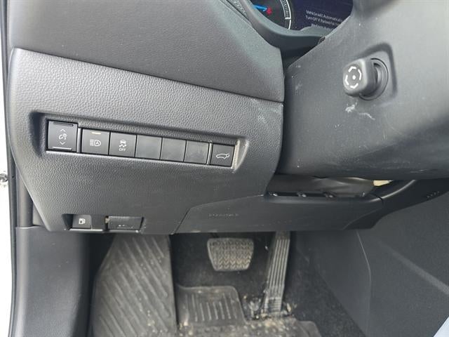 2023 Toyota Venza LE