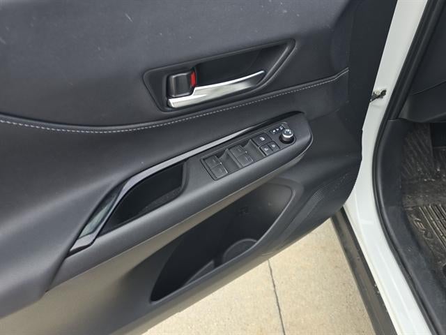 2023 Toyota Venza LE