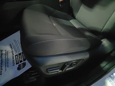 2022 Toyota Venza LE